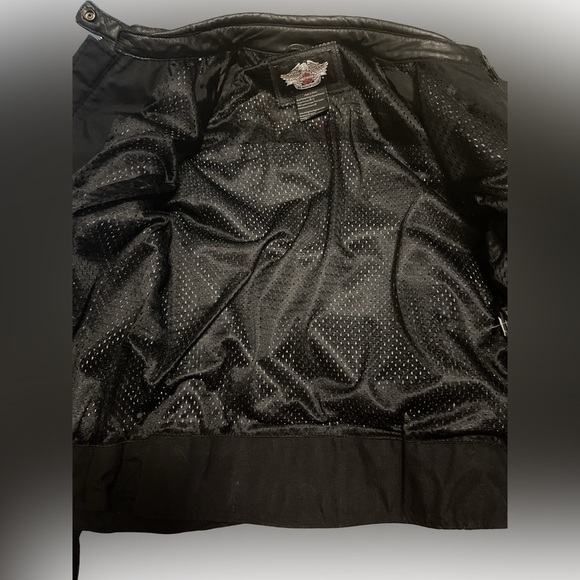 Harley-Davidson Leather Jacket - Picture 4 of 12